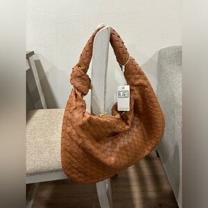 Urban expressions shoulder bag